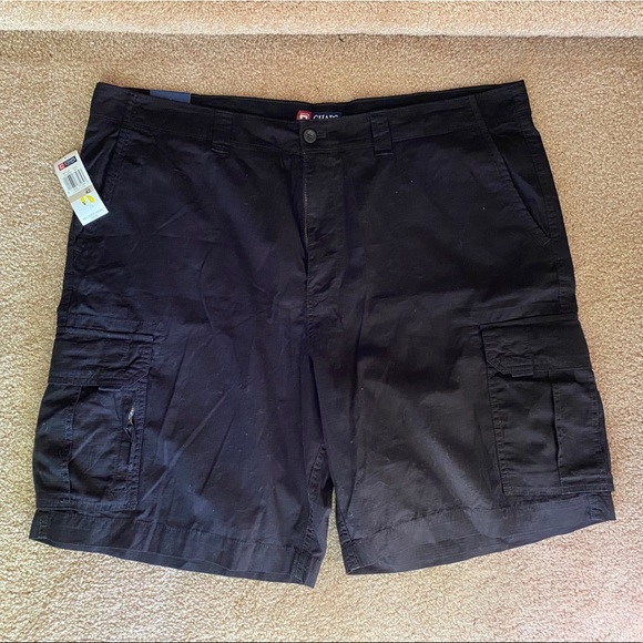 Men’s Chaps Size 42 Cargo Short - Picture 1 of 5